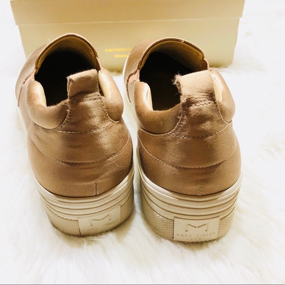Marc Fisher blush pink velvet slip on sneakers - Picture 4 of 5